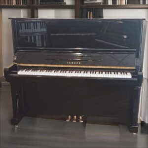 YAMAHA YU3直立式鋼琴