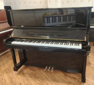 YAMAHA YU3直立式鋼琴